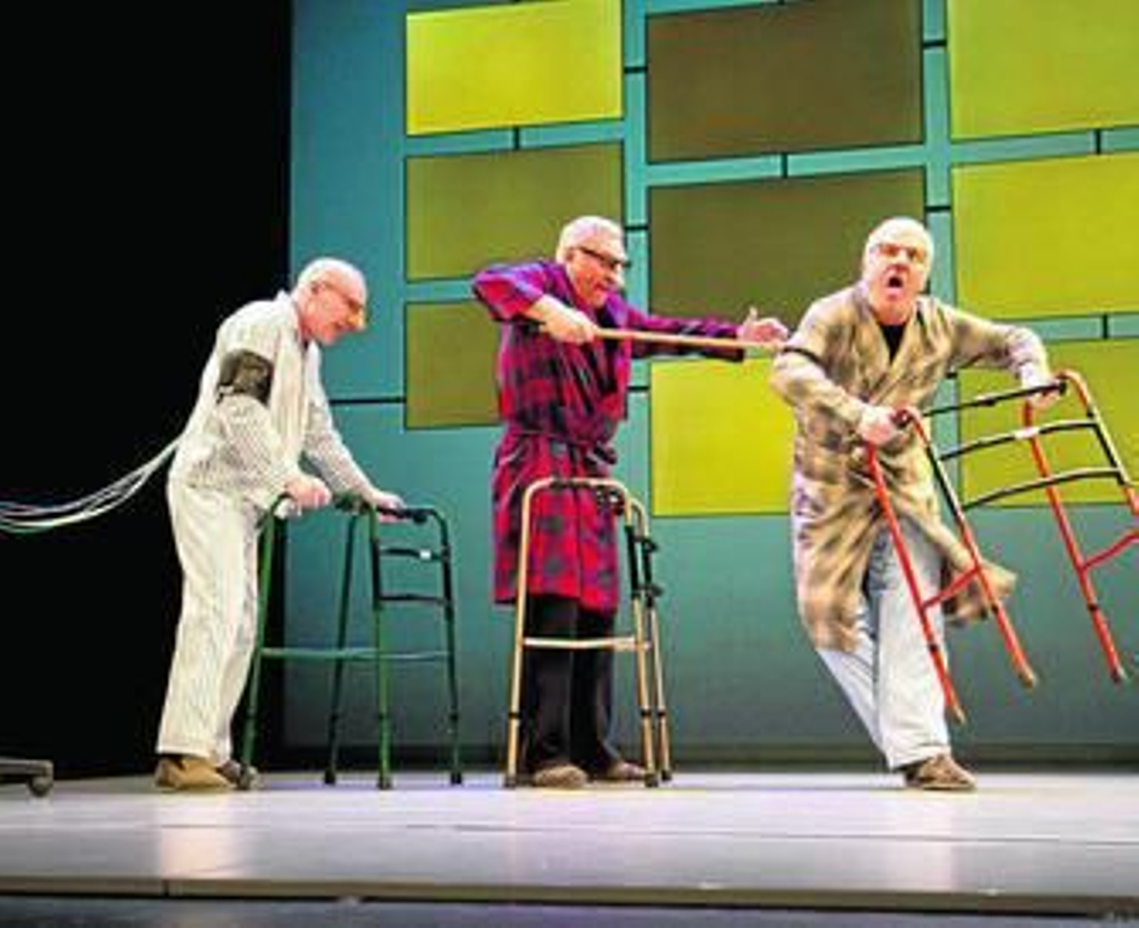 Tricicle regresa a El Ejido con su último espectáculo 'Bits'.