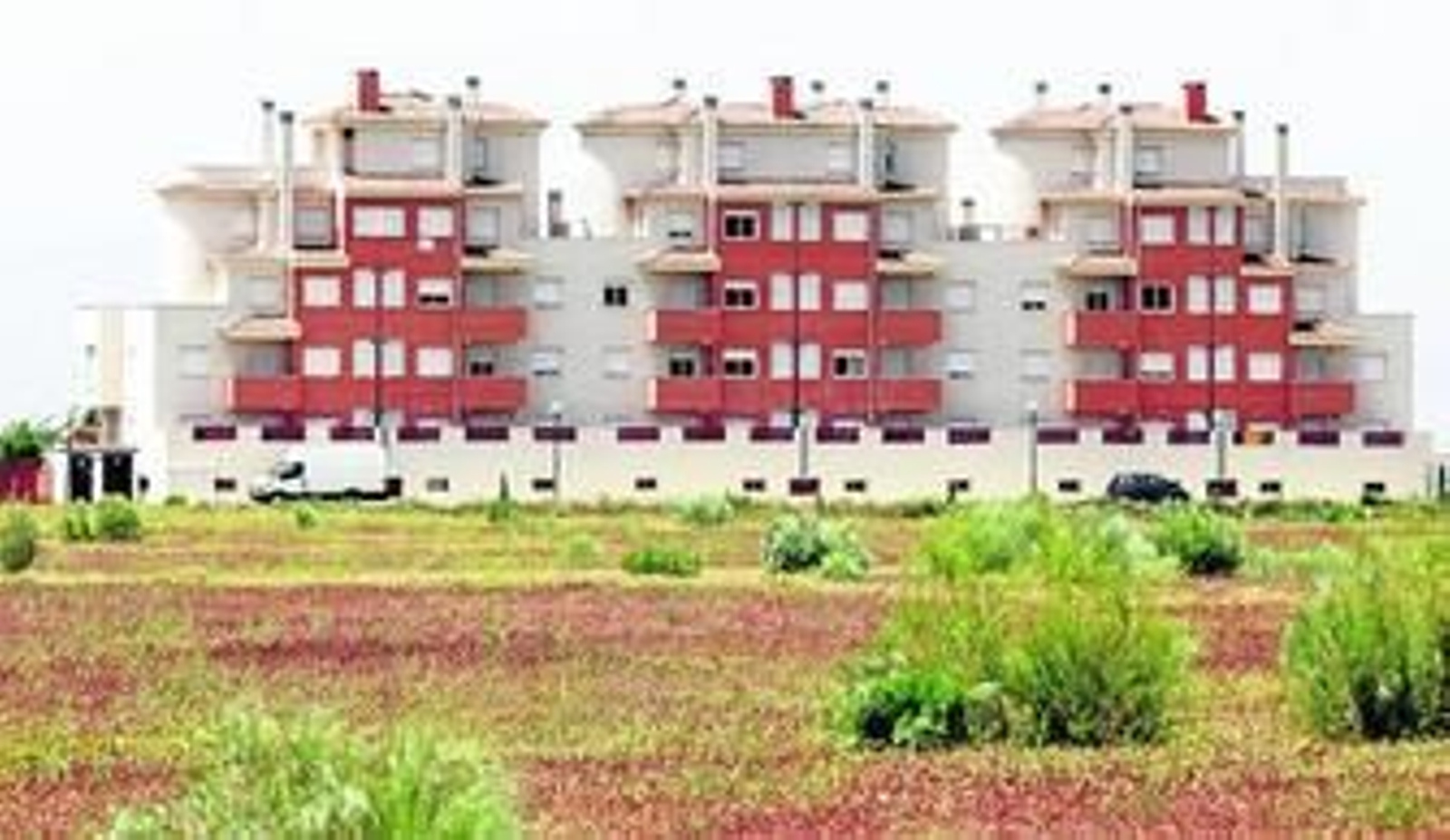 El caso comenzó con la denuncia de un vecino de la urbanización Señorío de Cubillas, que aseguraba que un vial ocupaba una zona verde.