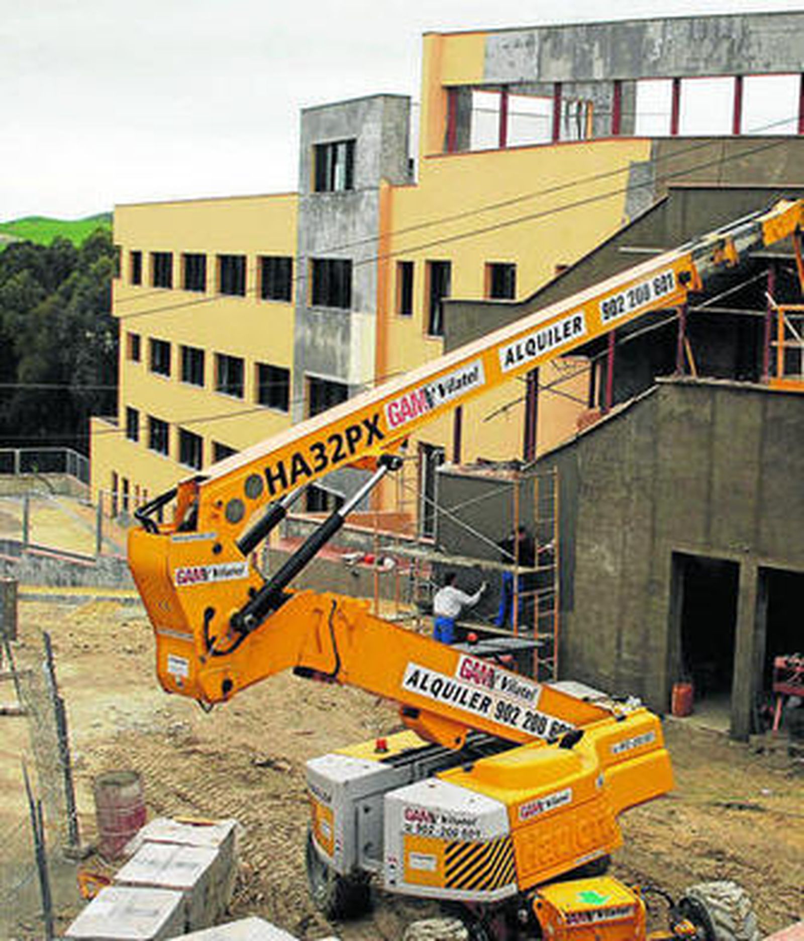 La nueva Escuela de Enfermería estará terminada antes de verano.