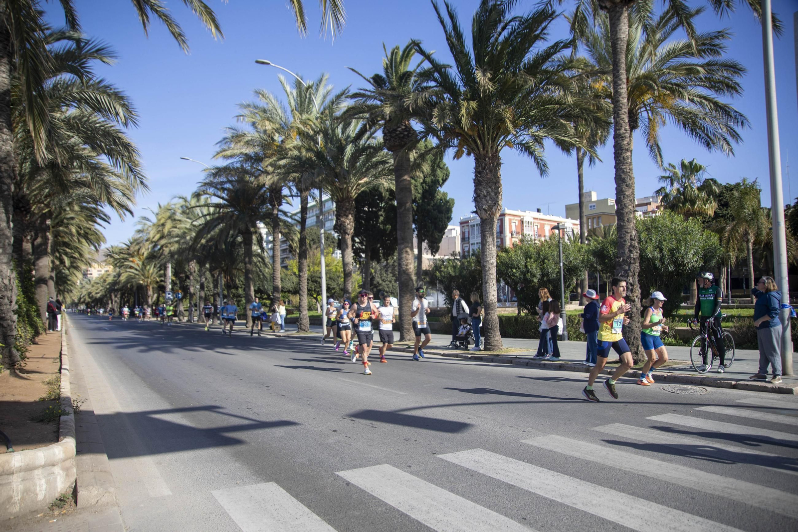 El Medio Maratón de Almería 2025, en imágenes