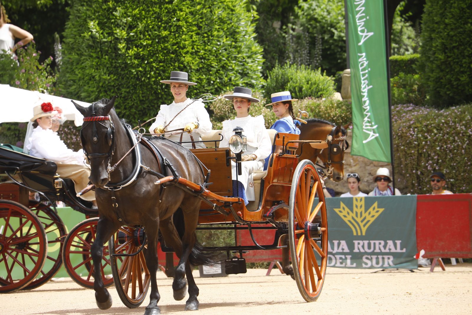 La Exhibición de Carruajes de Tradición de la Feria de Córdoba, en imágenes