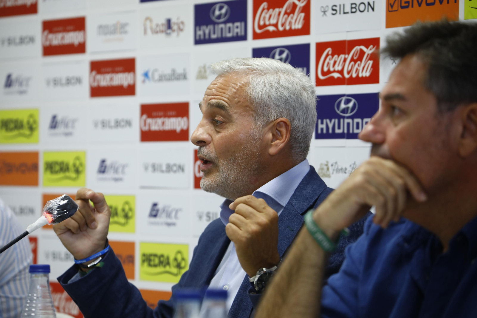 Las imágenes de la despedida de Miguel Valenzuela del Córdoba CF