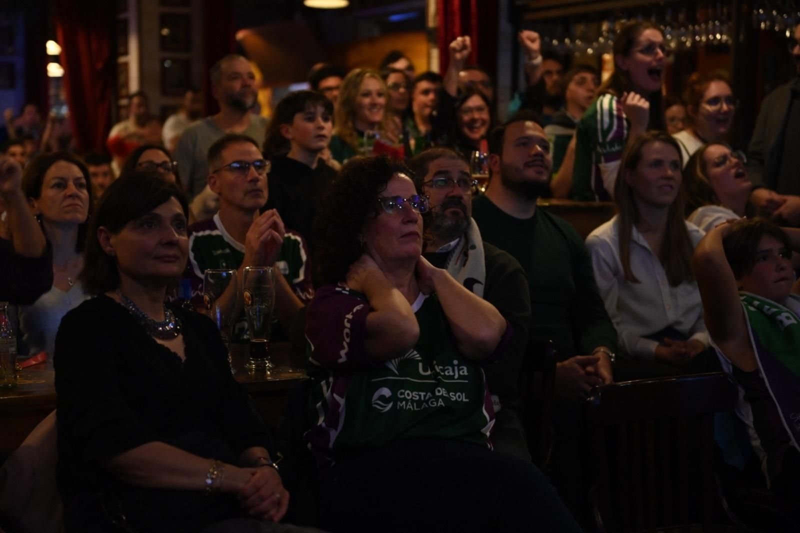 La fiesta del Le Grand Café del Centro con el Unicaja, en imágenes