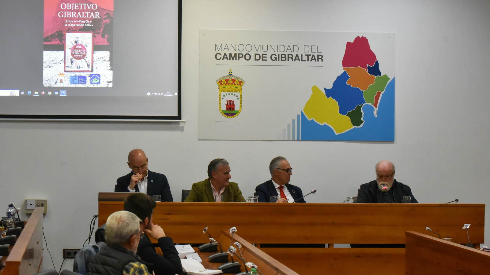 Presentación del libro 'Objetivo Gibraltar' de Alfonso Escuadra