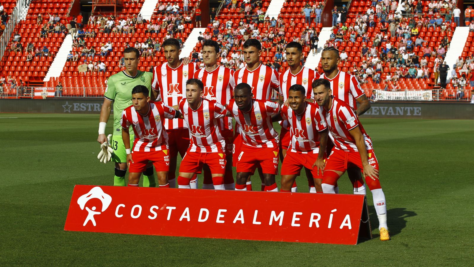 Once inicial del Almería frente al Cádiz en la última jornada del campeonato.