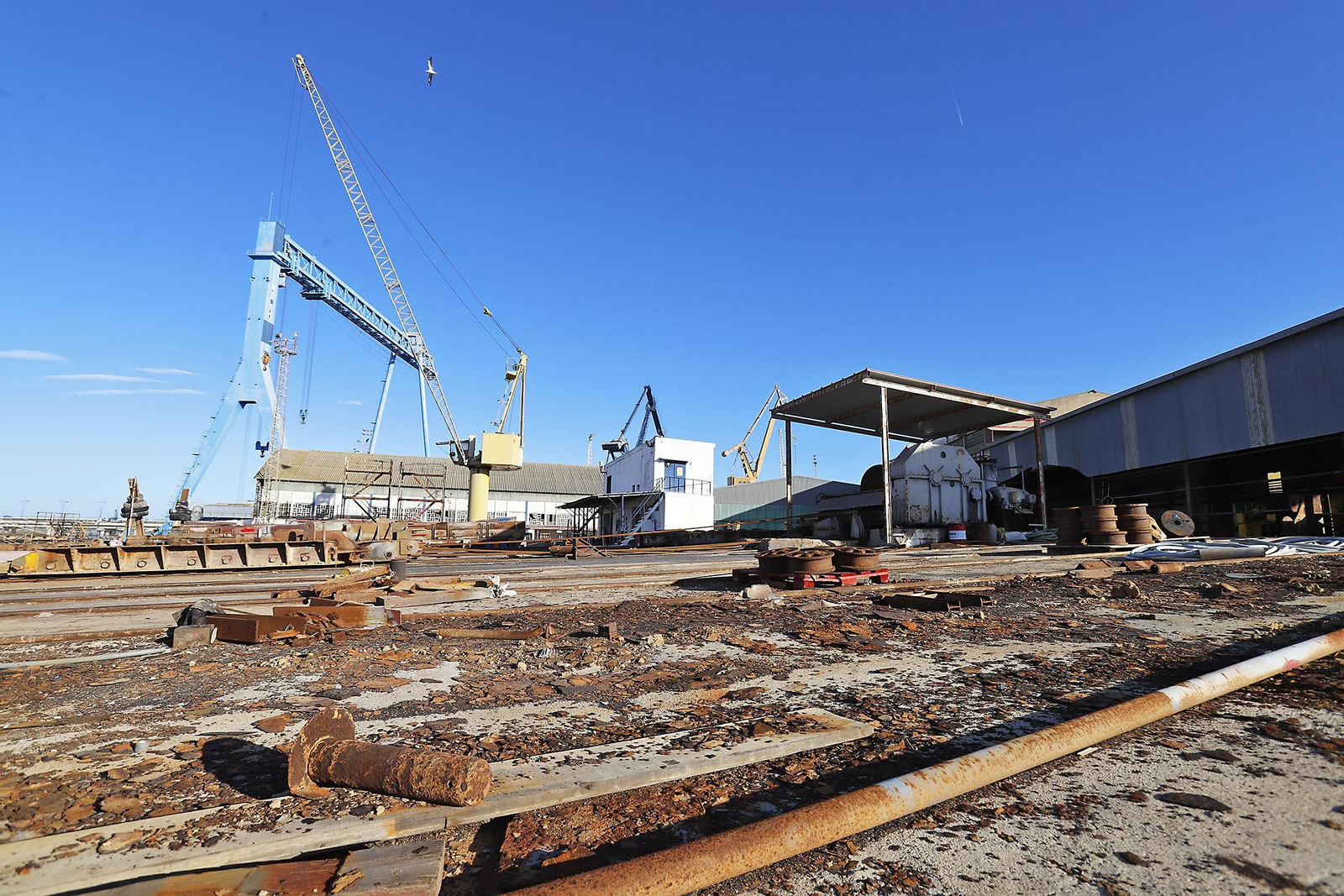 Imágenes de la visita a las instalaciones de Nuevo Astillero de Huelva.