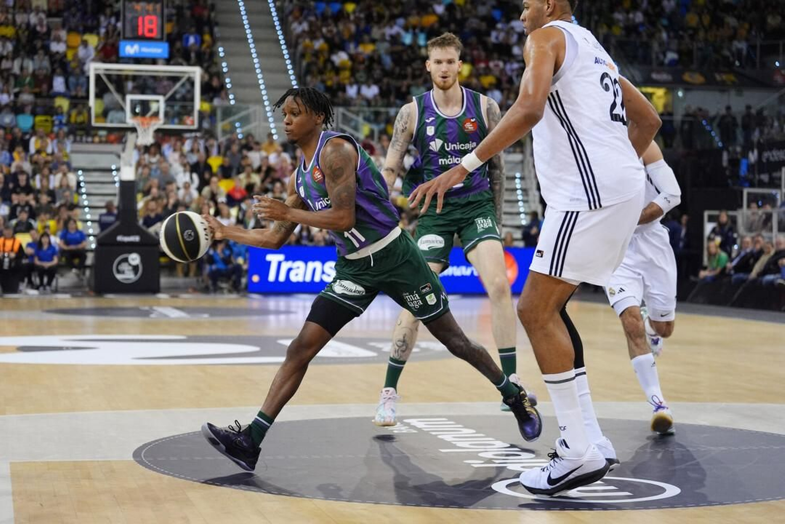 El Unicaja, campeón de Copa: Todas las imágenes del partido, la fiesta y la llegada a Málaga