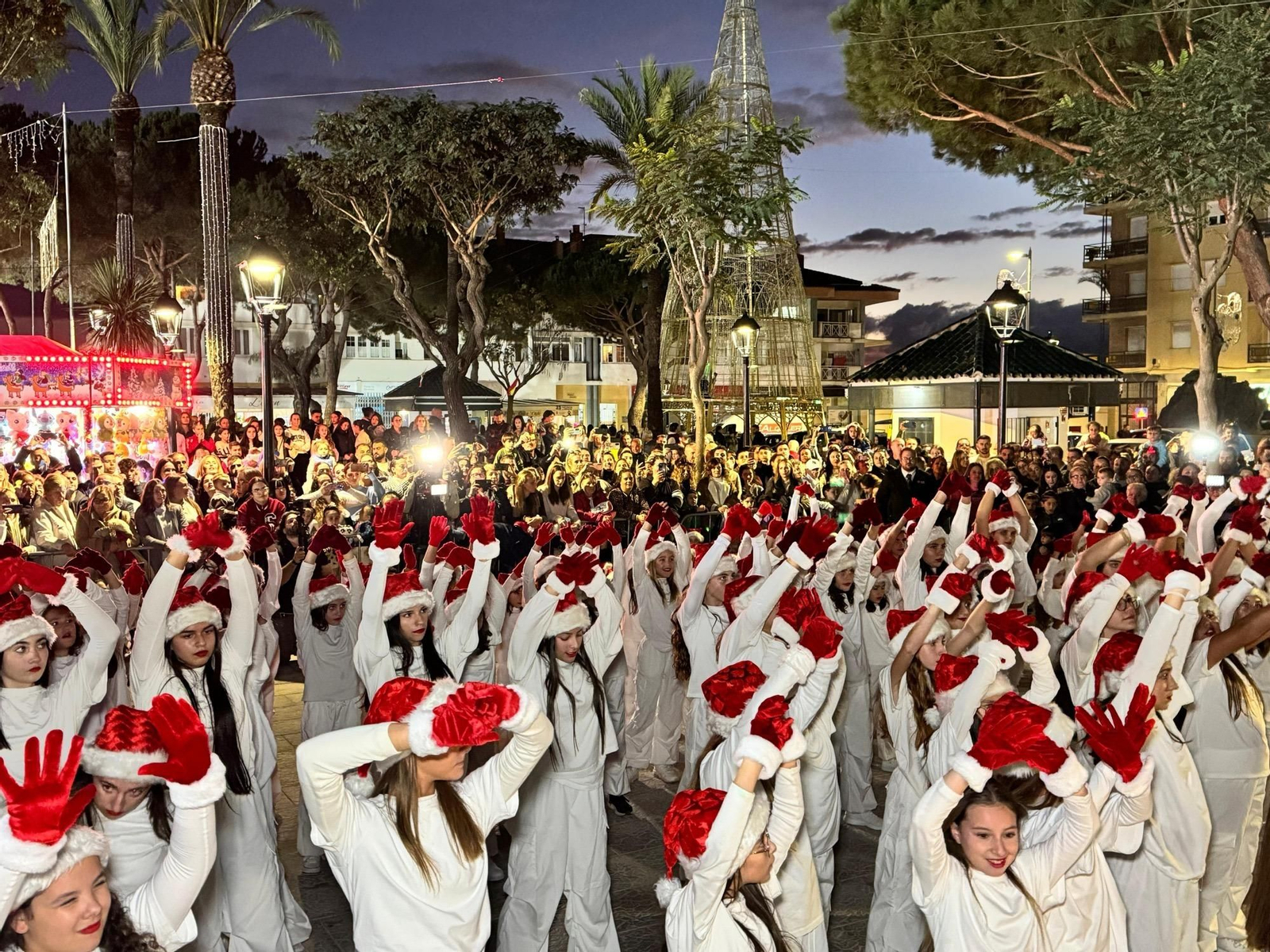 El encendido del alumbrado de Navidad en San Roque