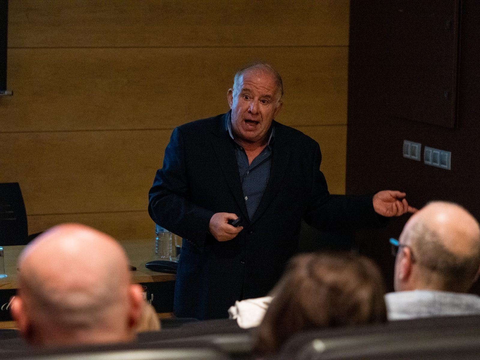 Oscar Lobato presenta su libro en San Fernando