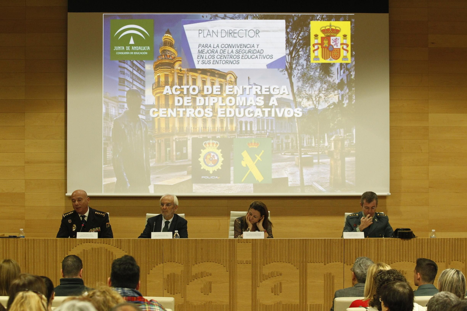 Fotogalería entrega diplomas Plan Director