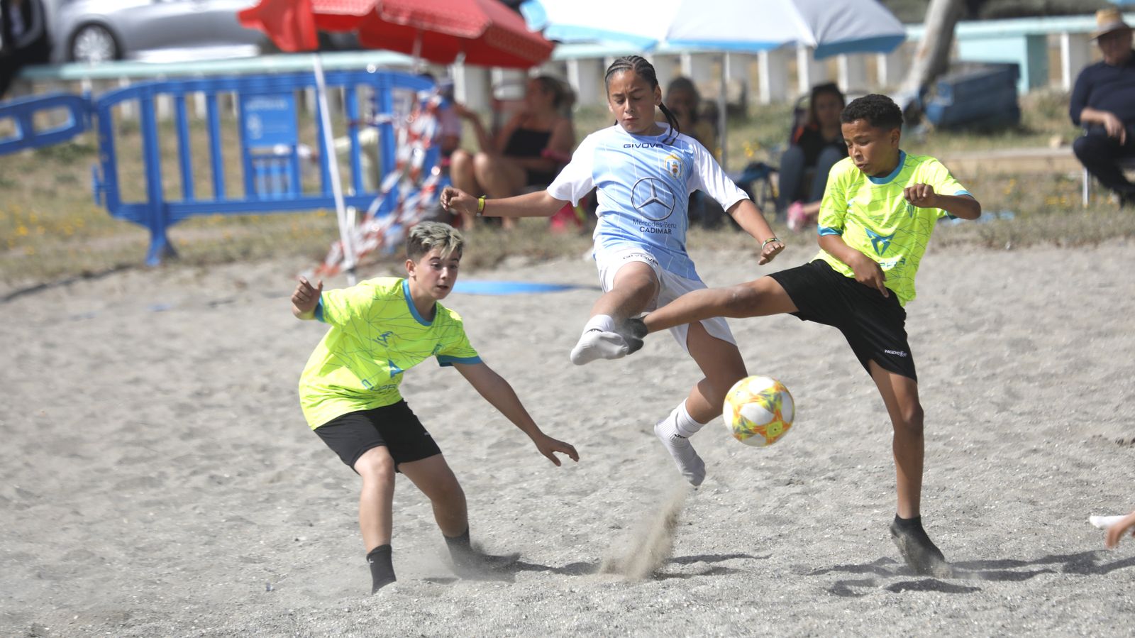 Las fotos de la III Copa Provincial de fútbol playa Ciudad de La Línea