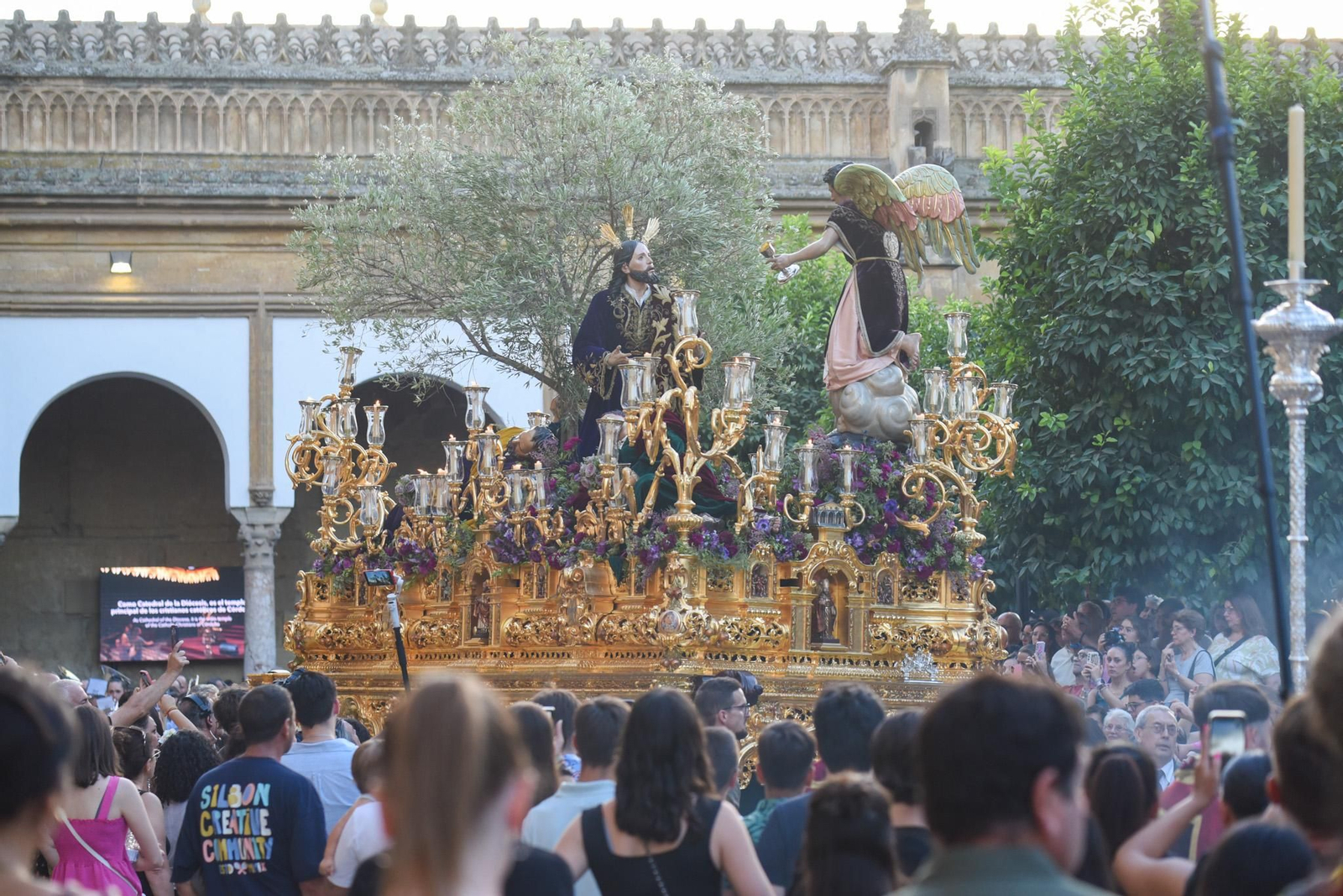 La procesión extraordinaria del Señor del Huerto en Córdoba
