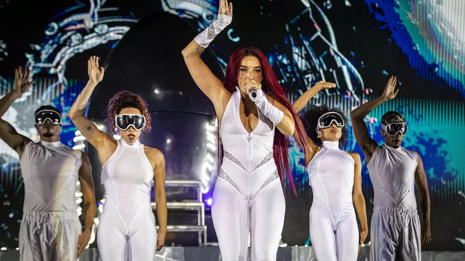 Lola Índigo, durante el concierto que ofreció en Concert Music Festival.