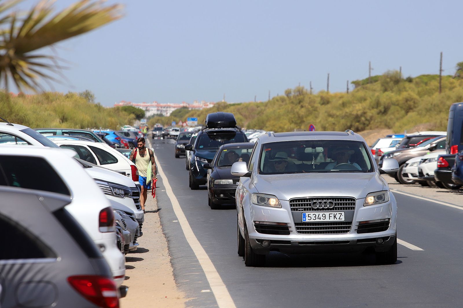 Imágenes del caluroso fin de semana en las playas de Huelva