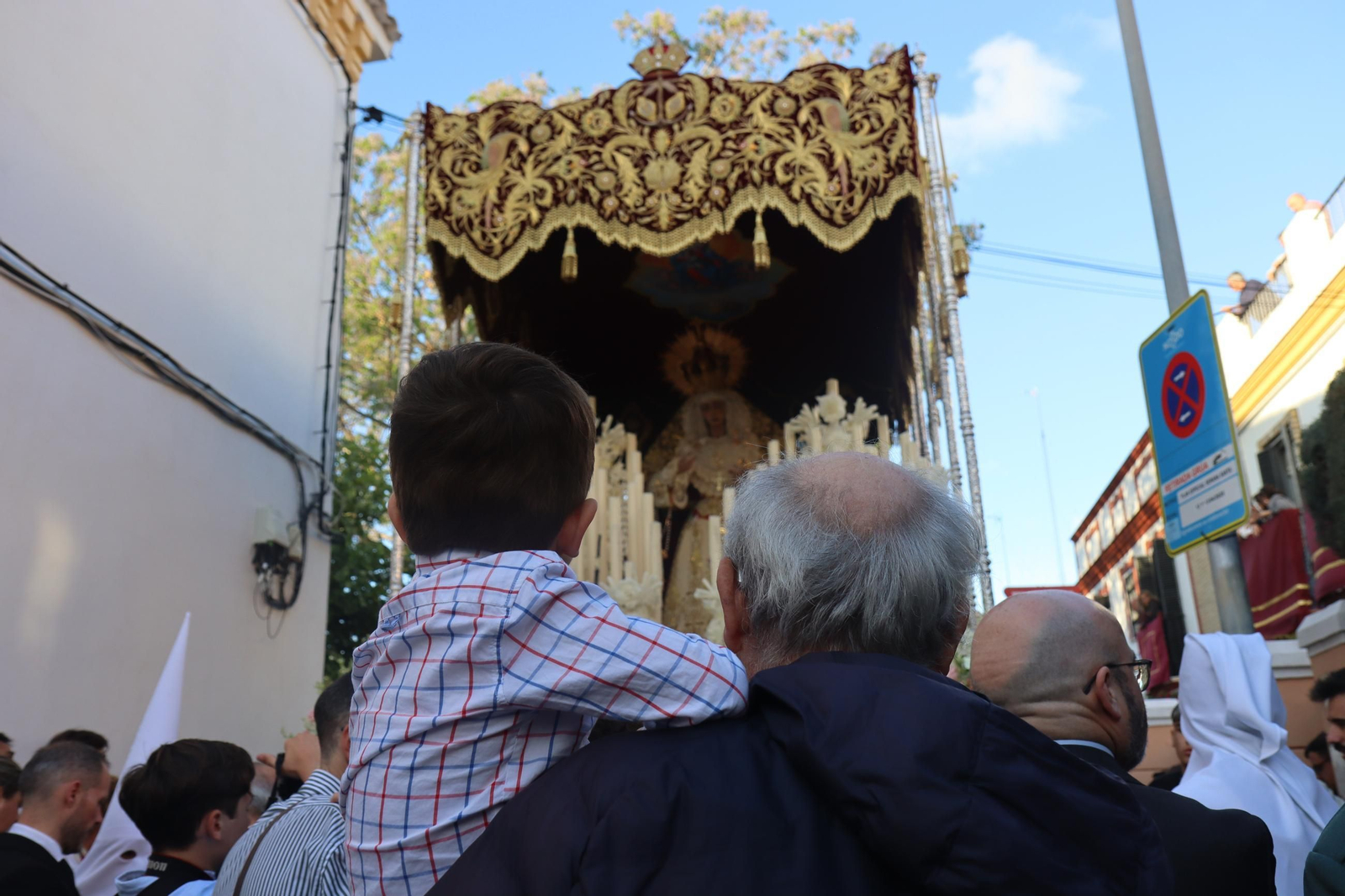 La Hermandad de La Milagrosa en la Semana Santa de Sevilla 2025