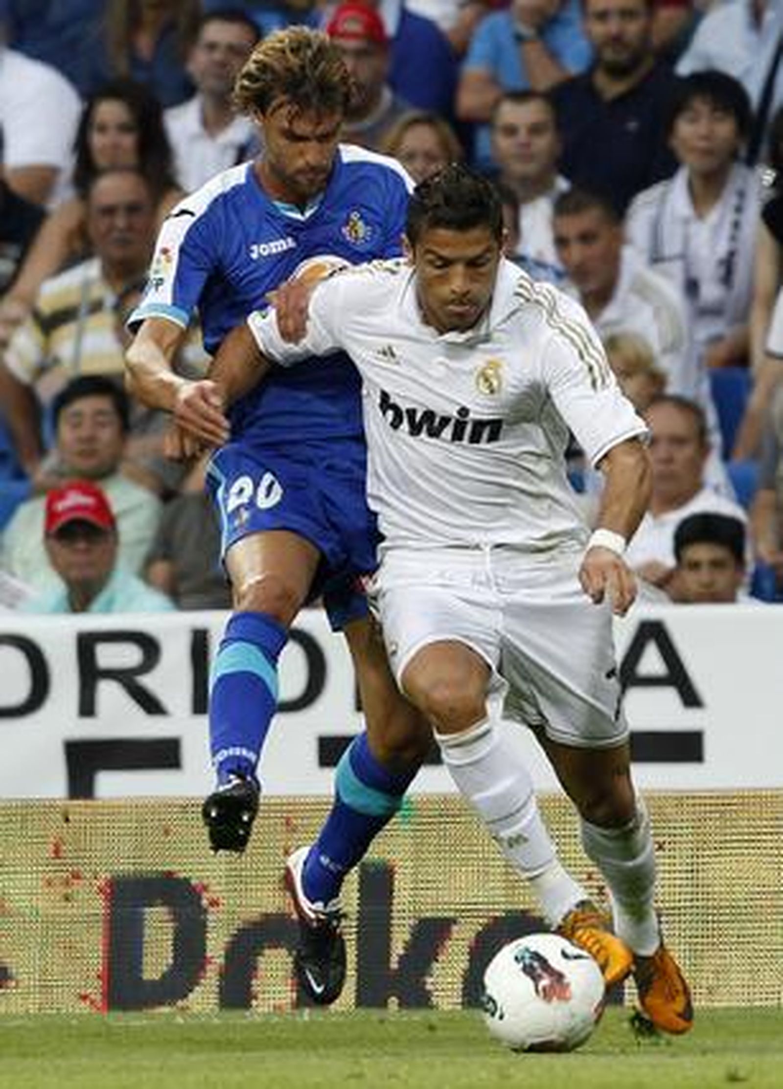 El Real Madrid cumple ante el Getafe en el Bernabéu (4-2). / Reuters