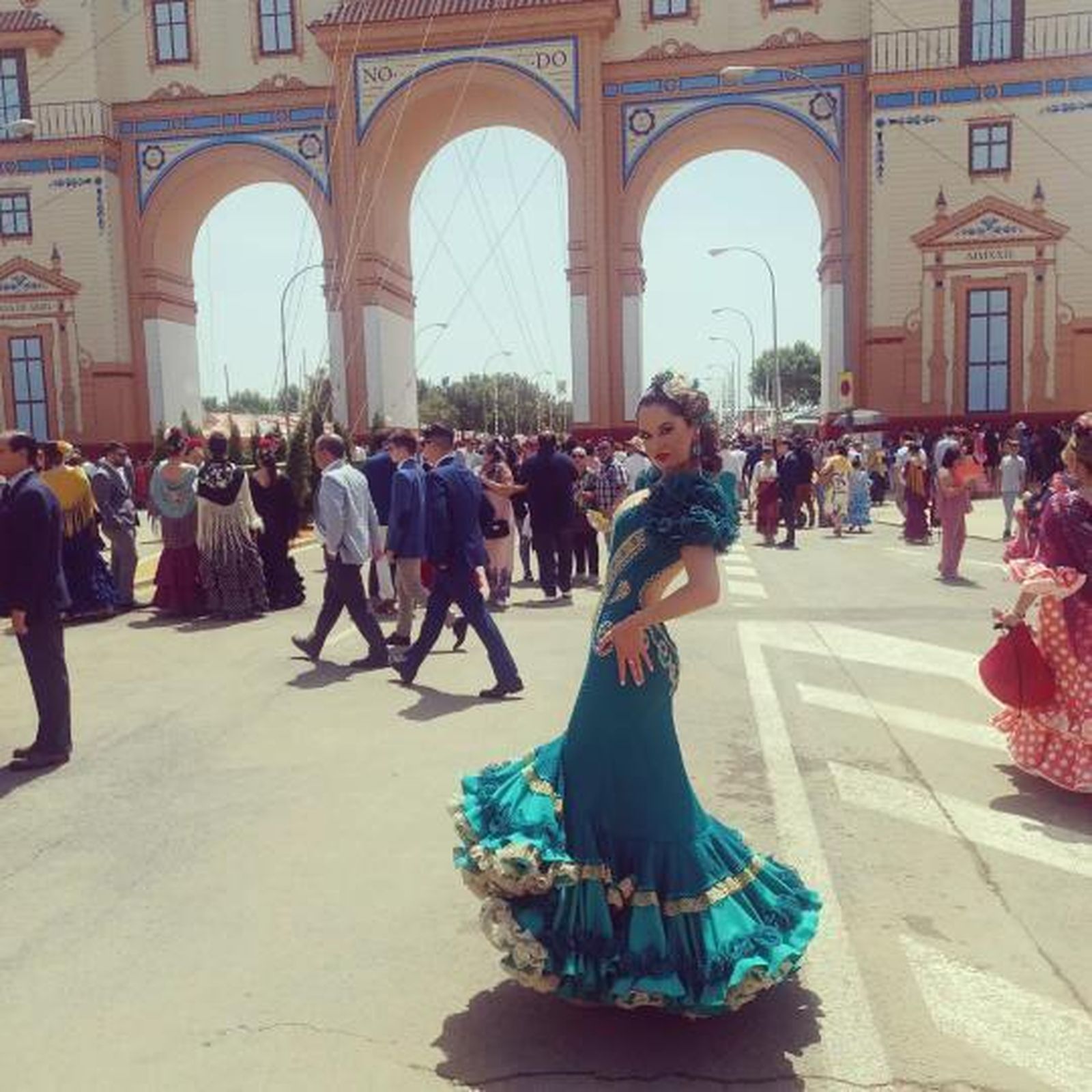 Los diseños de Teressa Ninú Atelier brillan en Sevilla