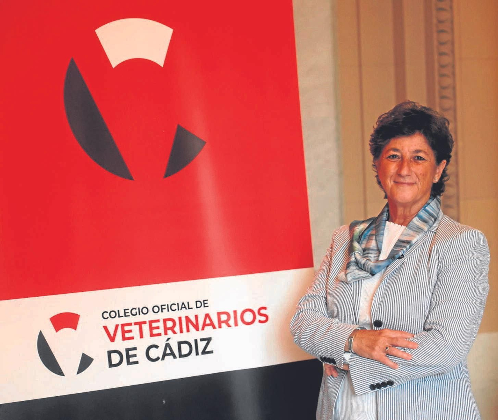 Cristina Velasco, presidenta del Colegio de Veterinarios.