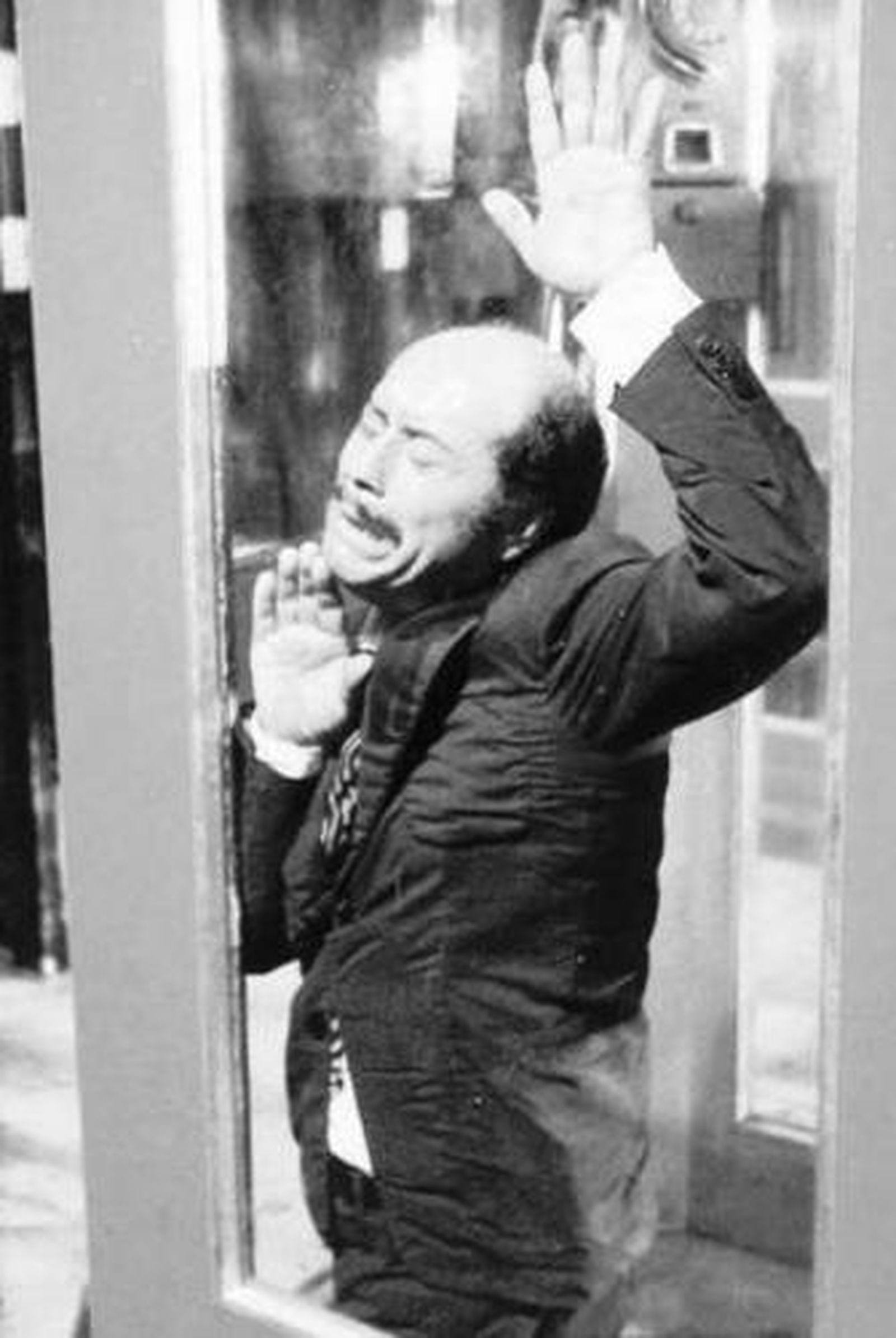 López Vázquez, en 'La cabina'.