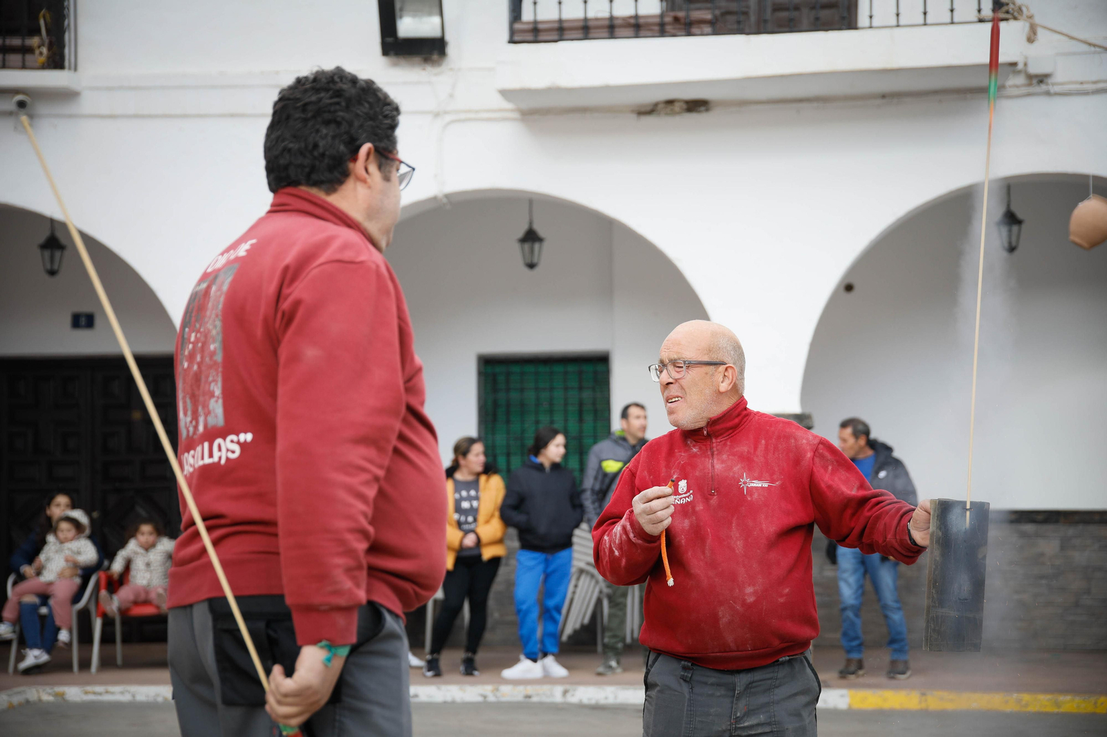 Las mejores imágenes del cierre de fiestas en Fiñana con "Las Ollas"