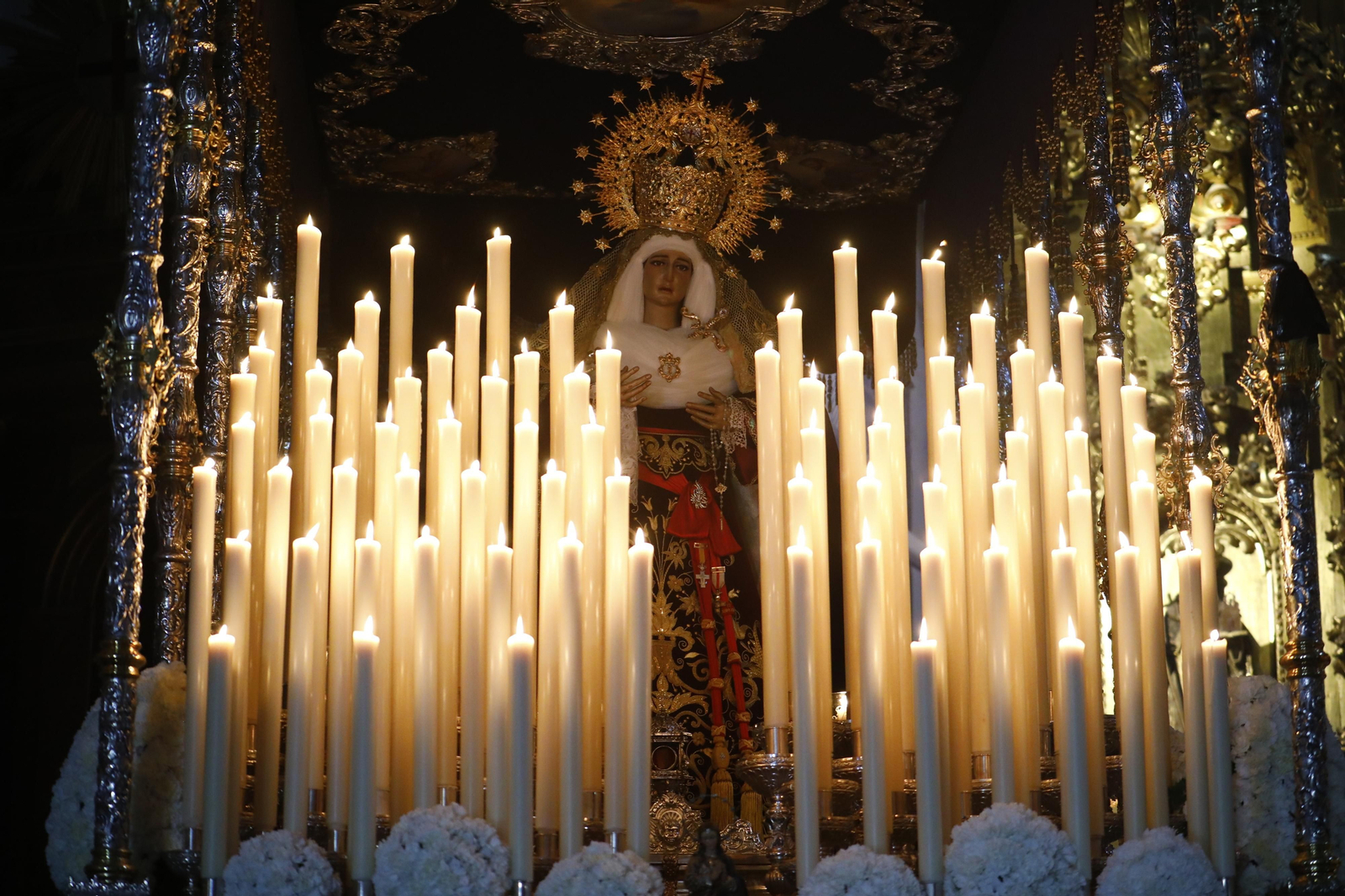 La espera para ver al Rescatado en Córdoba, en fotografías
