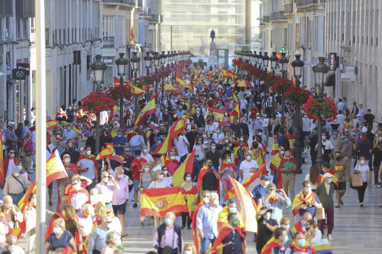 Las fotos de la cacerolada en Málaga contra el Gobierno por el coronavirus