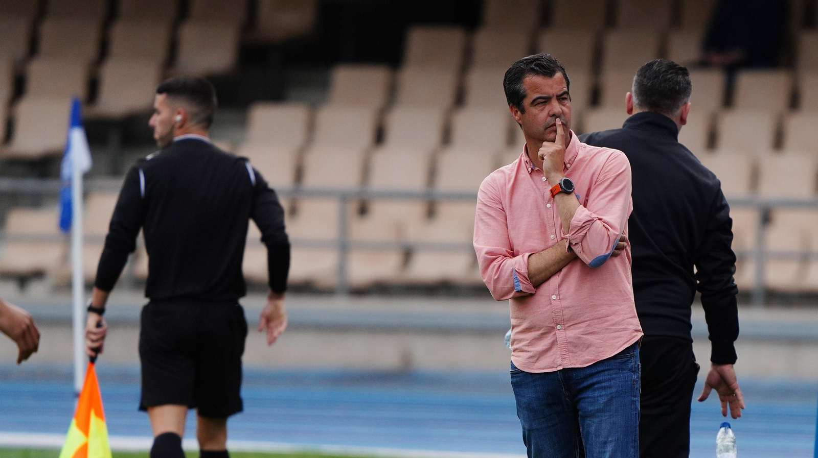 Imágenes del partido entre el Xerez DFC y el Vélez CF (0-0)
