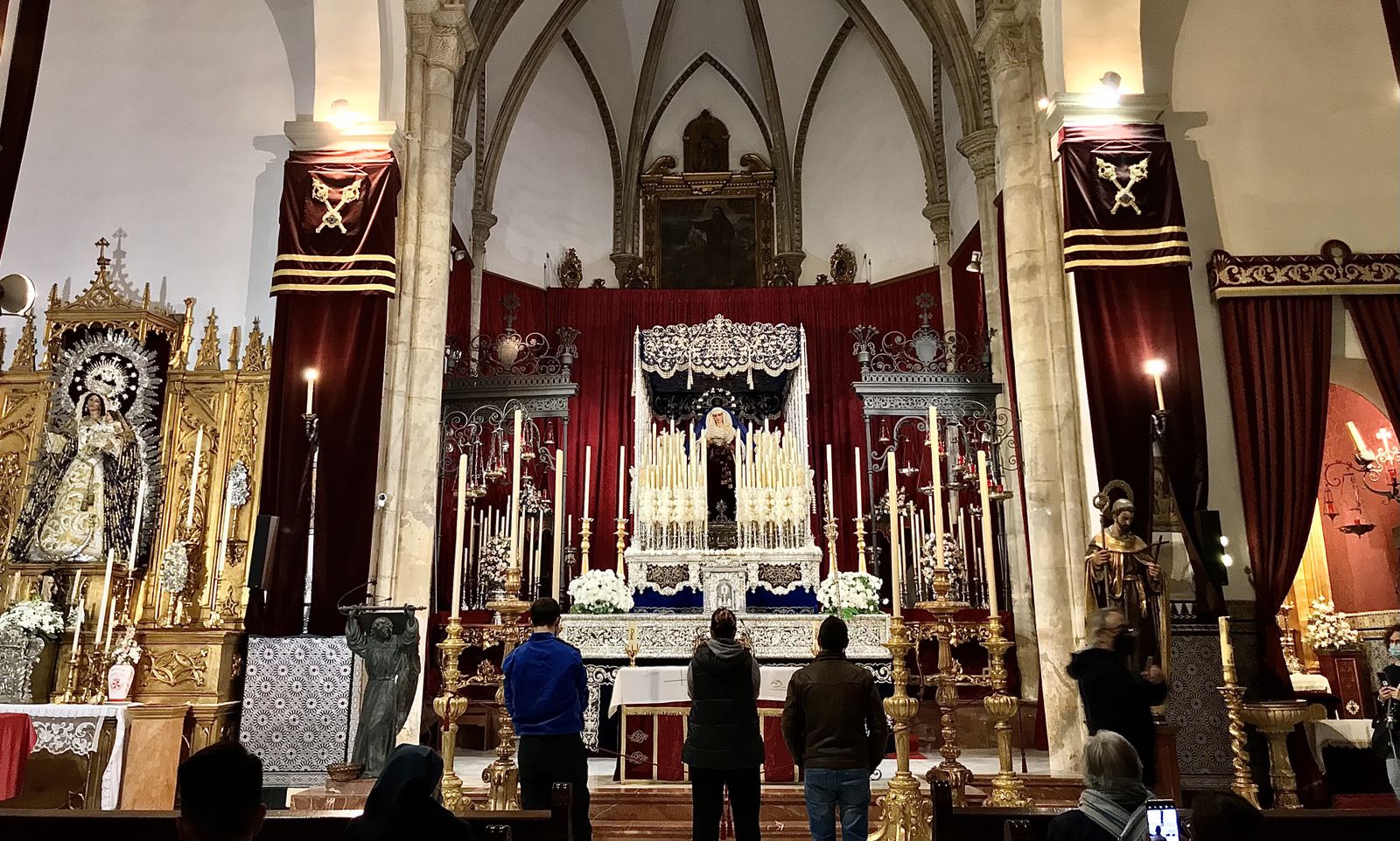 La Hiniesta celebrará sus cultos en su paso de palio