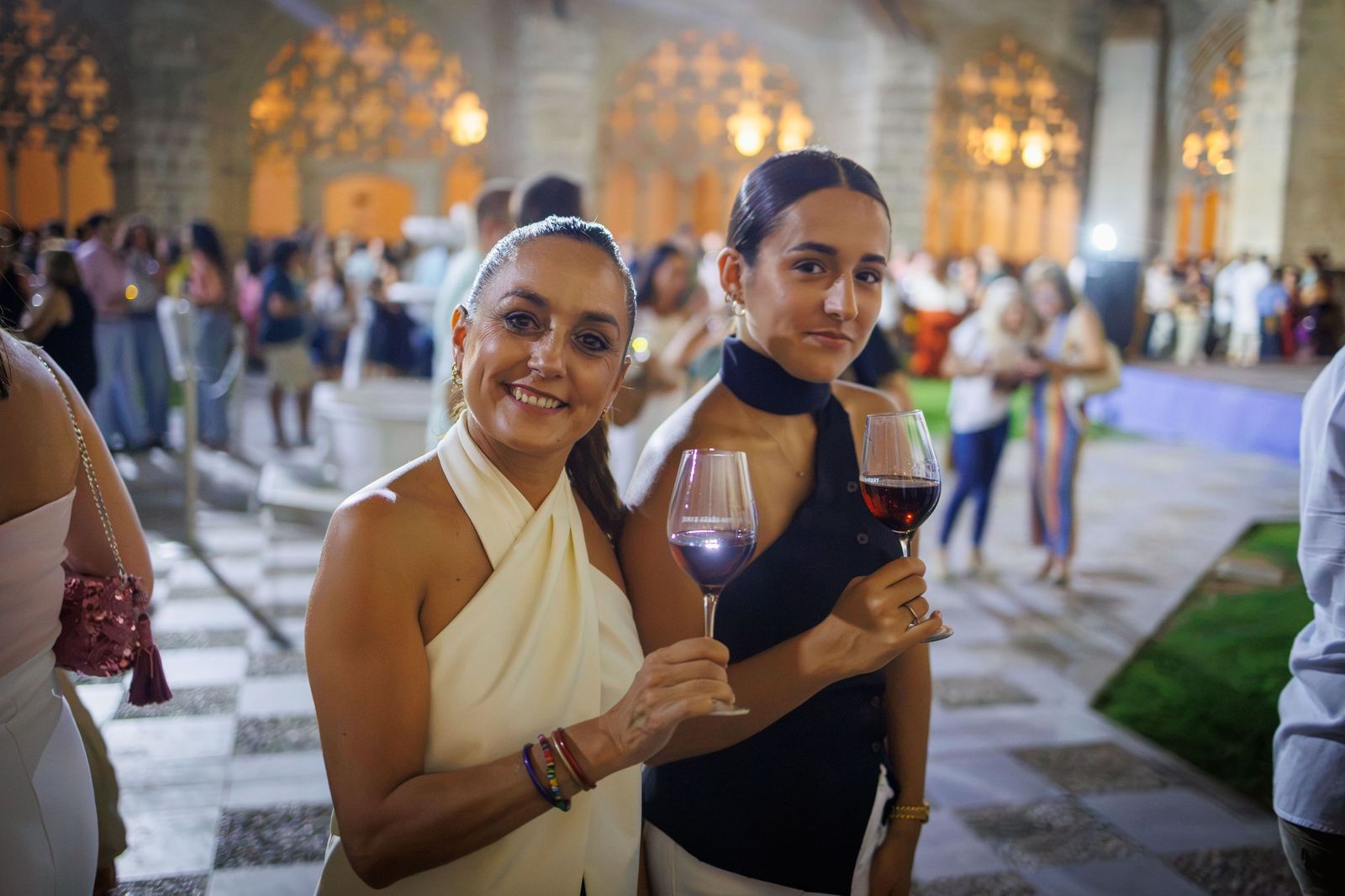 Imágenes de 'De Copa en Copa' en los Claustros de Santo Domingo de Jerez