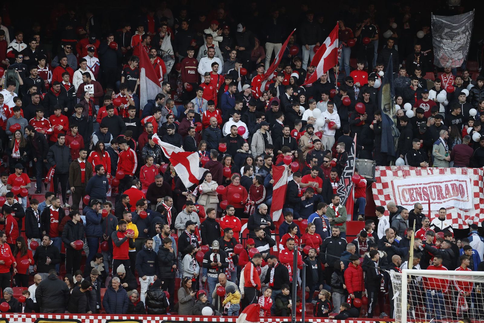 Búscate en las fotos del Sevilla FC - Alavés