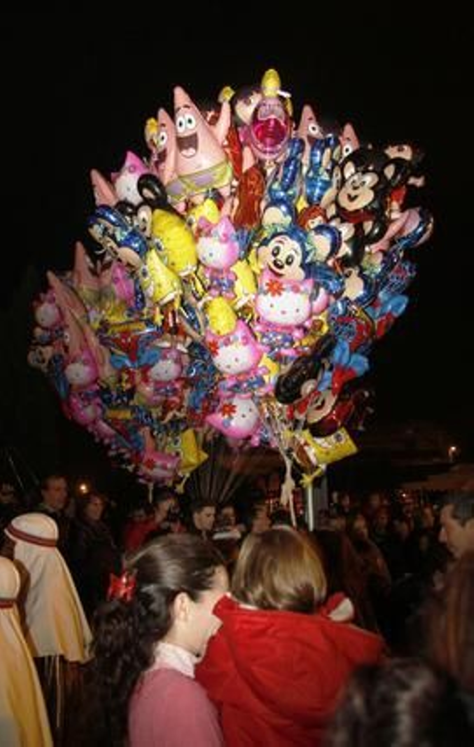 Imégenes de la Cabalgata de Reyes Magos por las calles de la ciudad.

Foto: Victoria Hidalgo