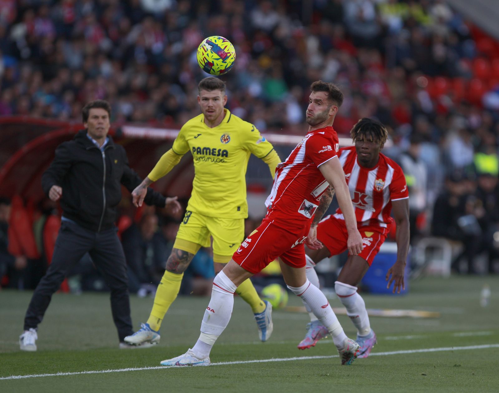 Imágenes de la derrota de la U.D. Almería ante el Villarreal por 0 a 2