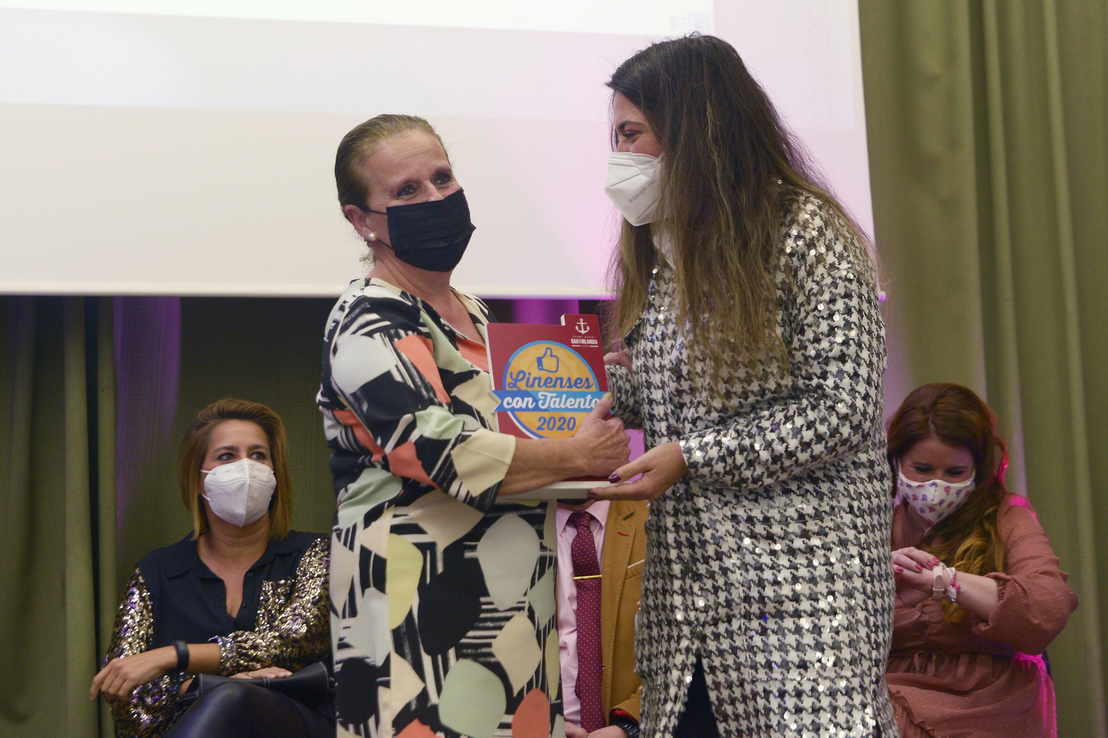 Acto de entrega de prémios linenses con talento.