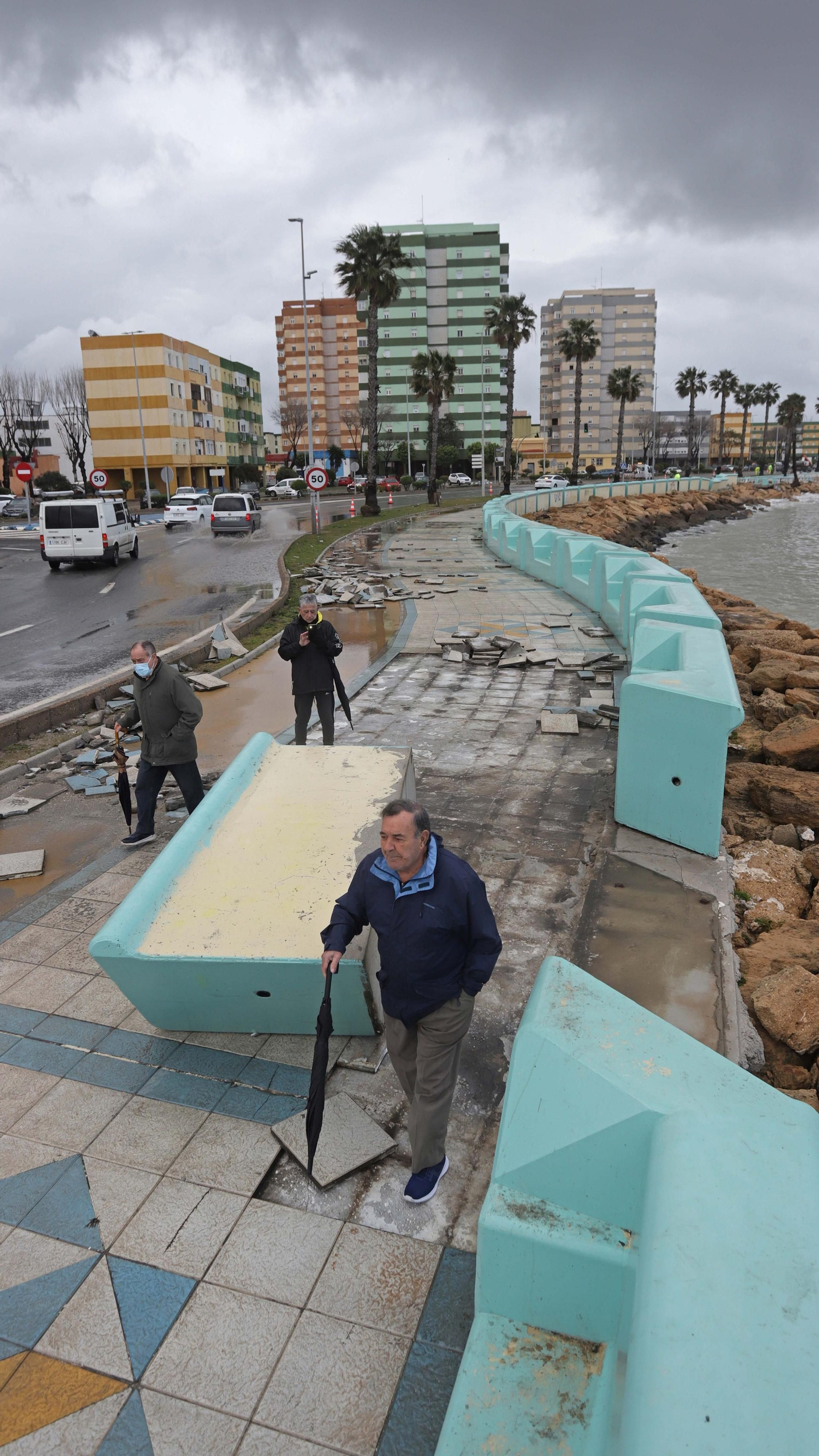 Fotos del paseo de Poniente tras el temporal