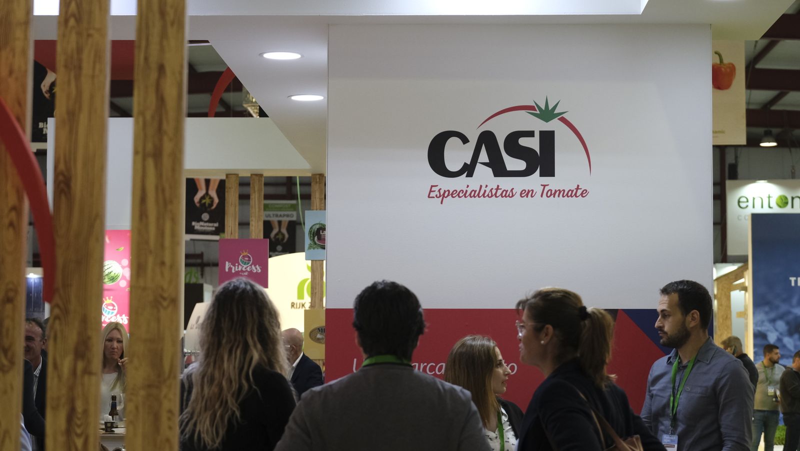 Imágenes del primer día de Expolevante Níjar.