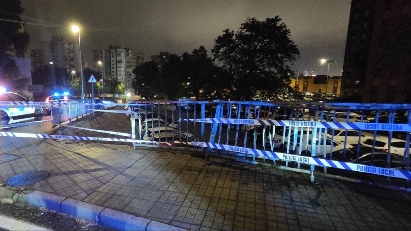 Interceptada una conductura ebria por la Policía Local de Algeciras cuando intentaba marcharse tras colisionar con una valla.