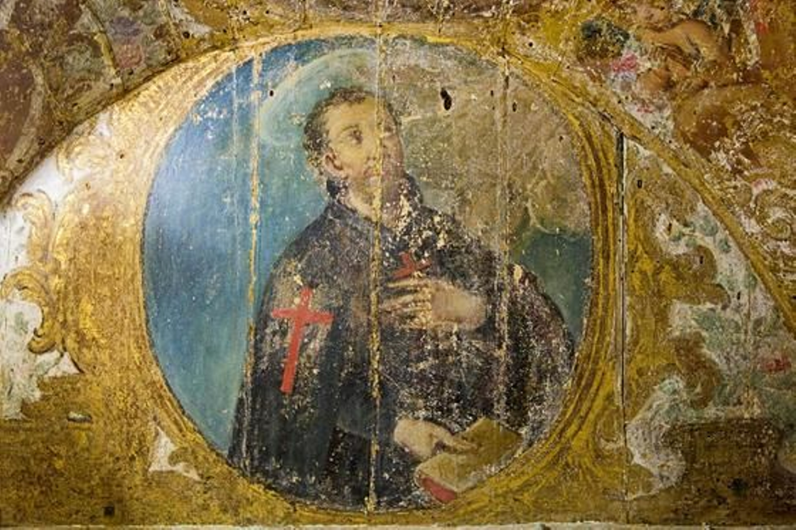 Aparecen nuevos frescos en los trabajos de rehabilitación del Oratorio de San Felipe Neri. 

Foto: Julio Gonzalez