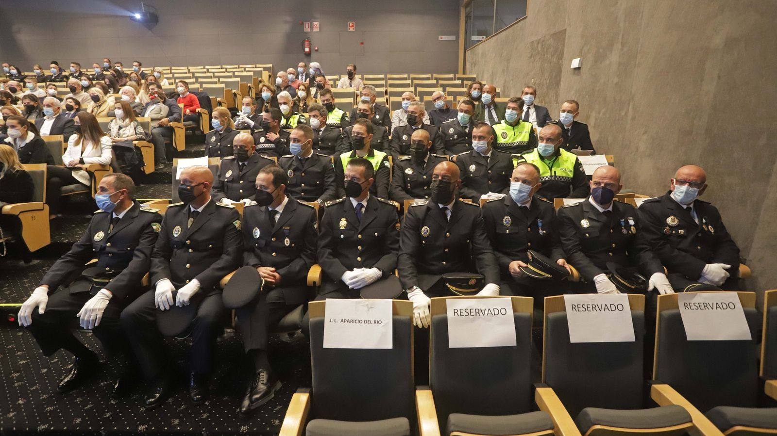 Fotos de la entrega de condecoraciones y reconocimientos de la Policía Local de La Línea