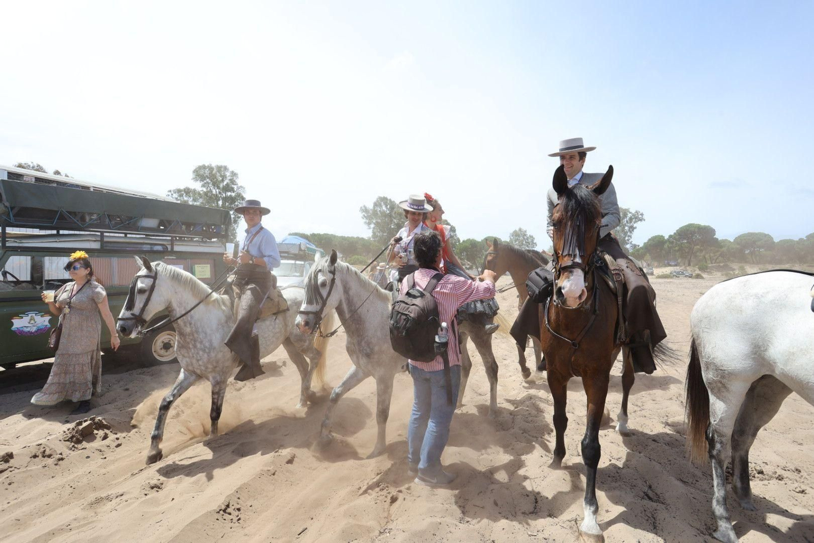 Imágenes de la Hermandad del Rocío de Jerez el jueves por el Coto