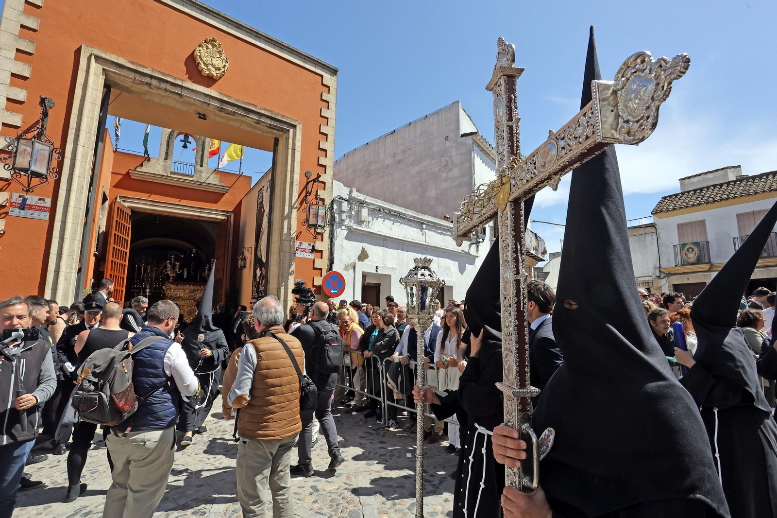 Imágenes de la Hermandad de Santa Marta en el Sábado Santo de Jerez 2025