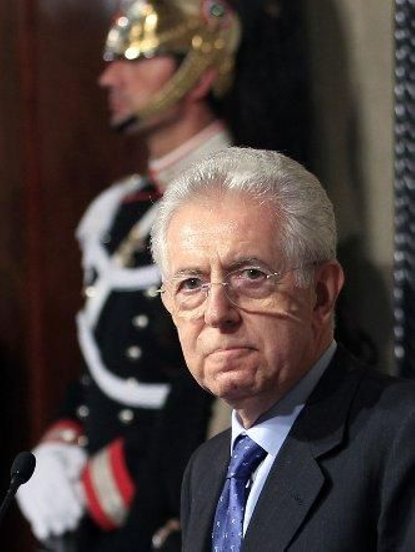 El adiós de Monti alimenta la incertidumbre en Italia