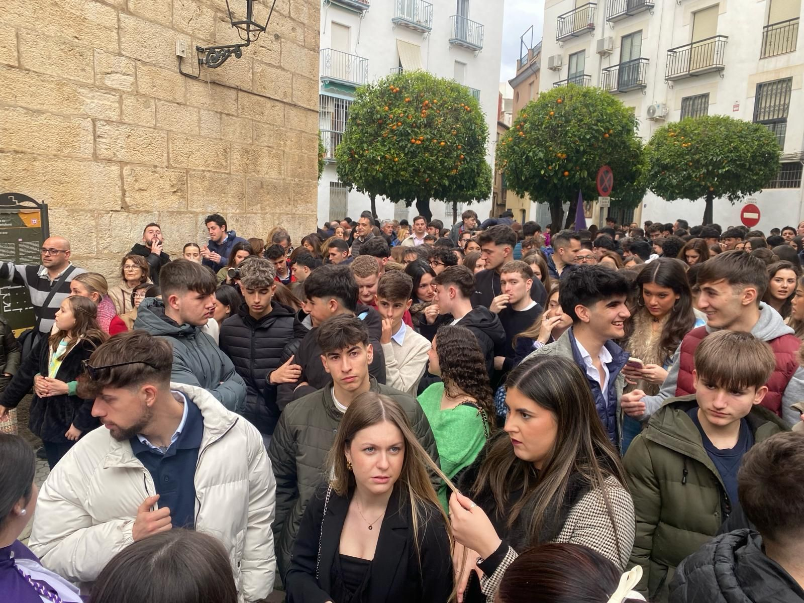 En imágenes: La Expiración trae de vuelta la ilusión de los cofrades jiennenses