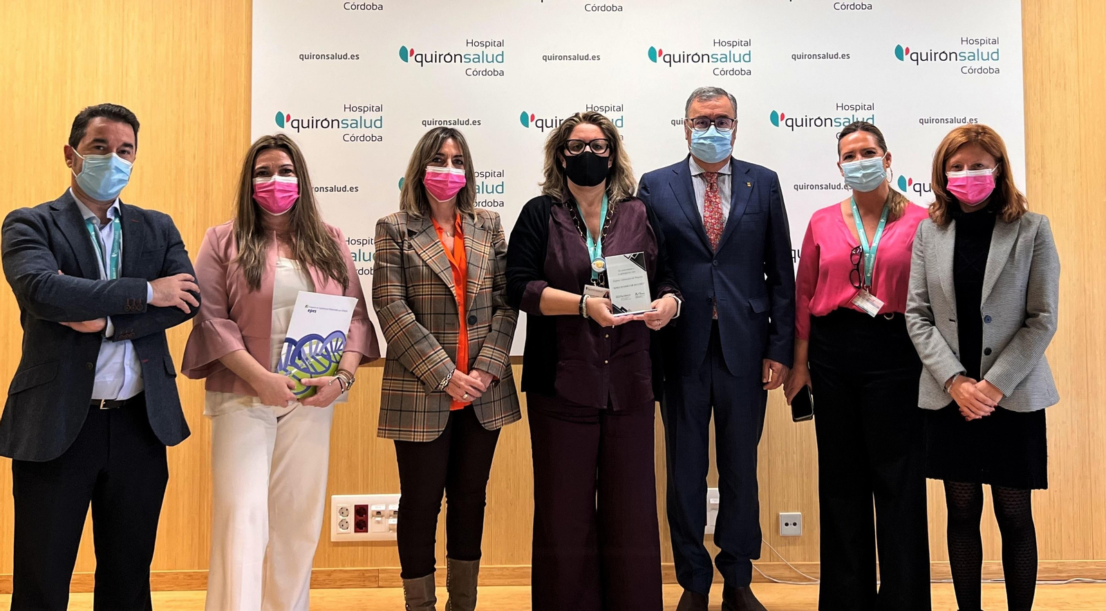 Responsables de Fundecor y del Hospital Quirónsalud Córdoba.