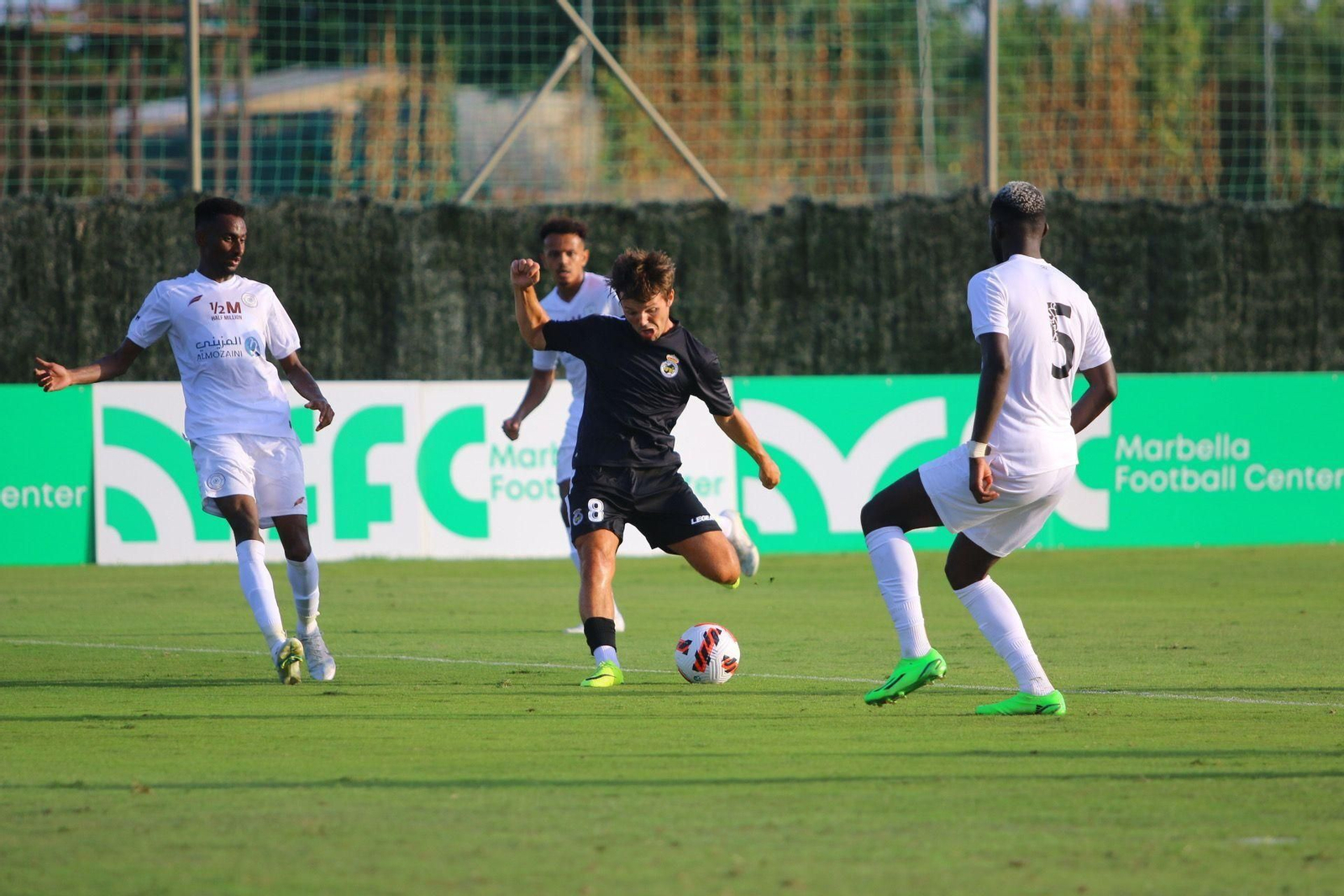 Las fotos del Balona-Al Shabab