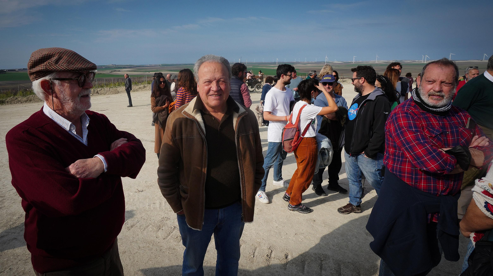Marcha en protesta por la instalación de un parque eólico en la campiña jerezana