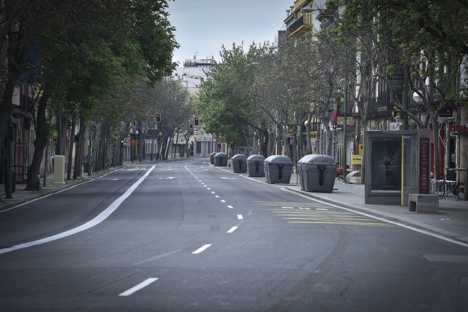 Viernes Santo de resistencia: desde el Tanatorio a La Soledad de San Lorenzo