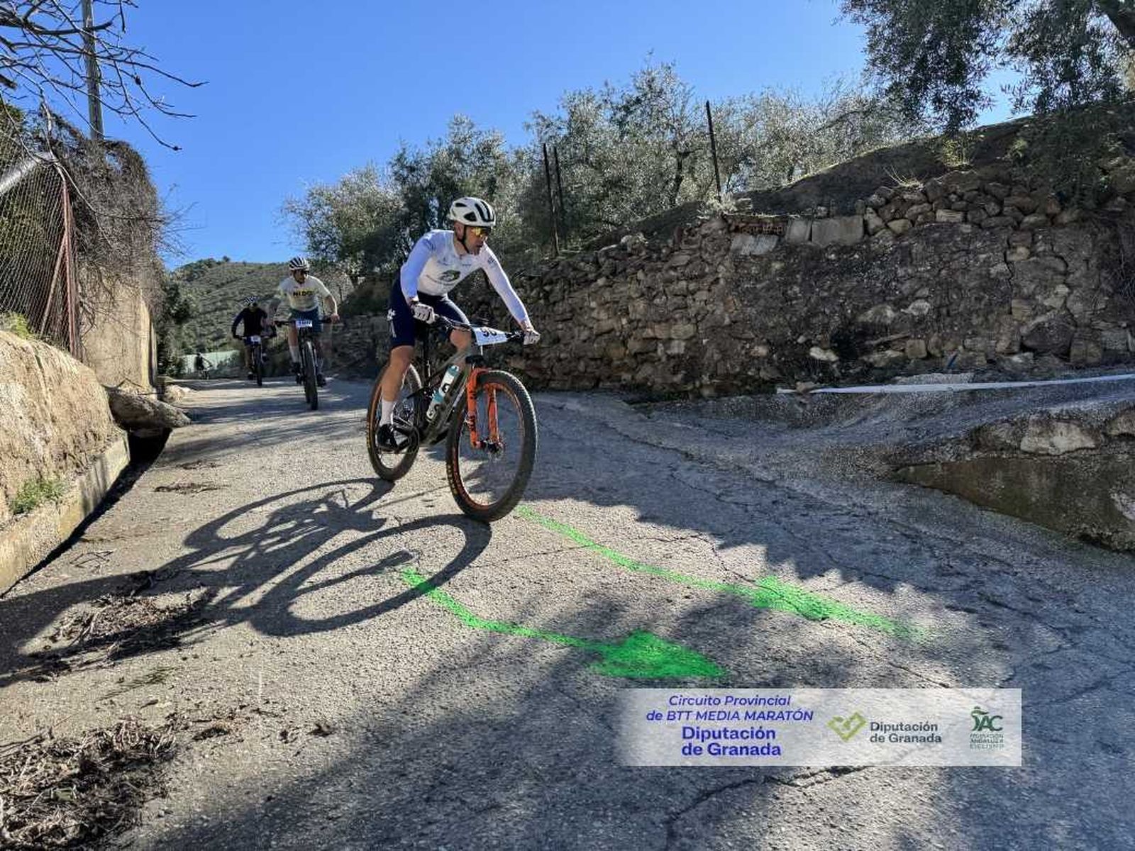 Tres 'bikers' en la anterior prueba del circuito provincial.