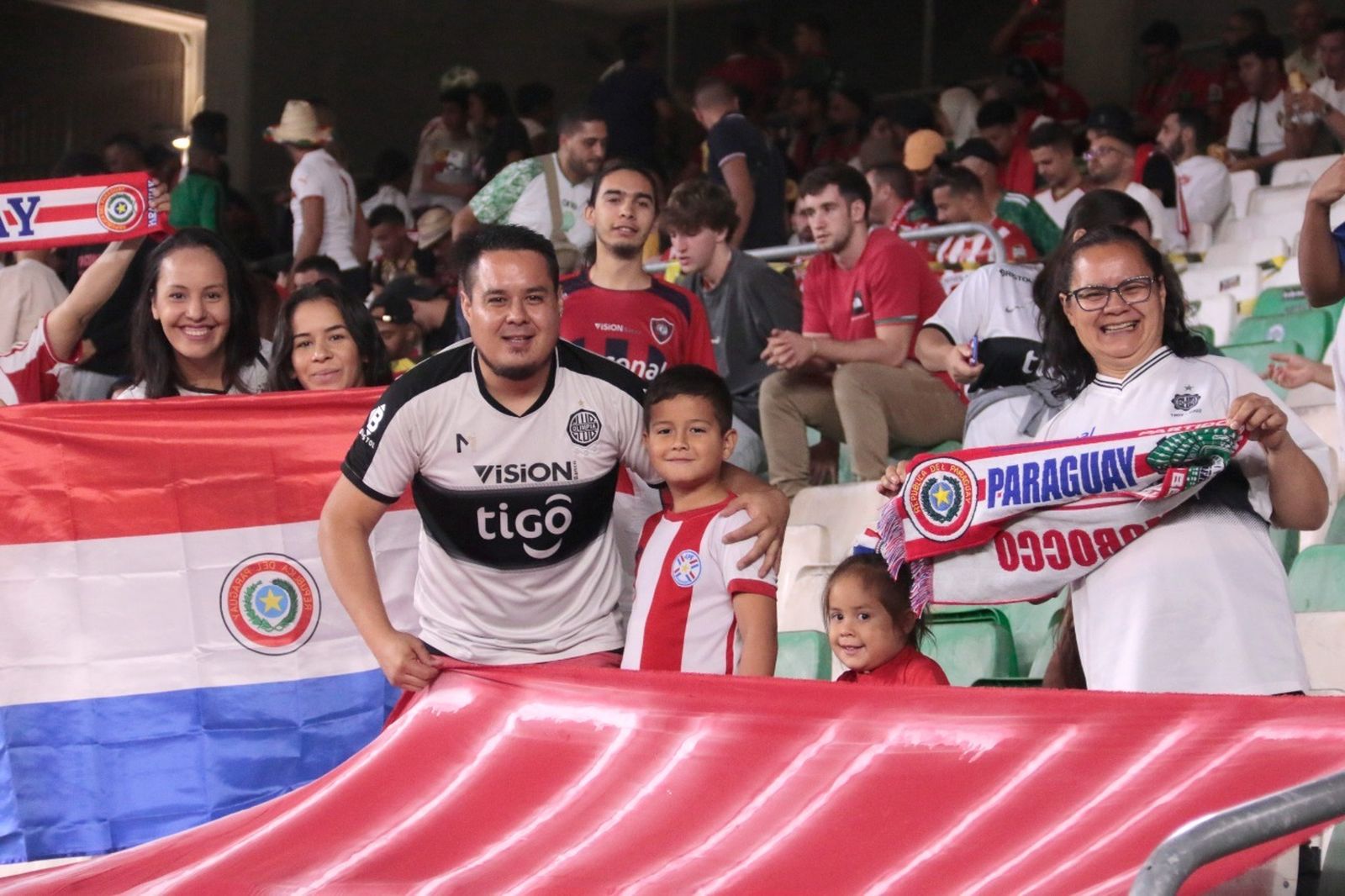 Las imágenes del Marruecos - Paraguay en el Benito Villamarín