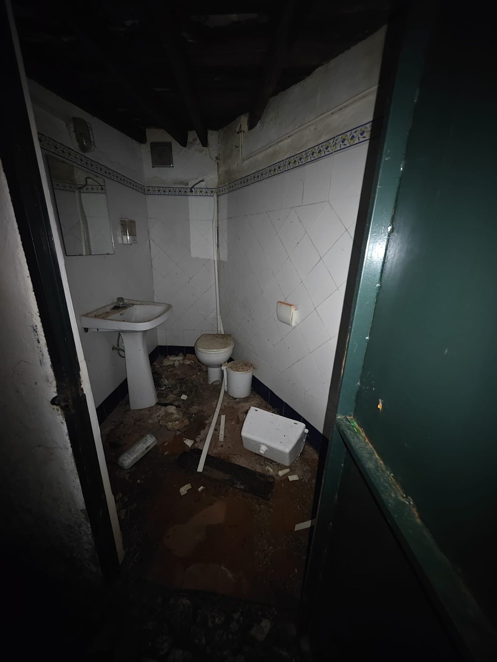 Estado del servicio de la estación de Almonaster.