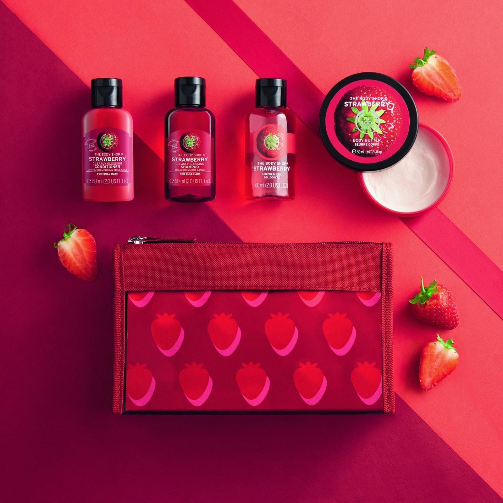 Contenido de la bolsa de regalo de fresa de The Body Shop